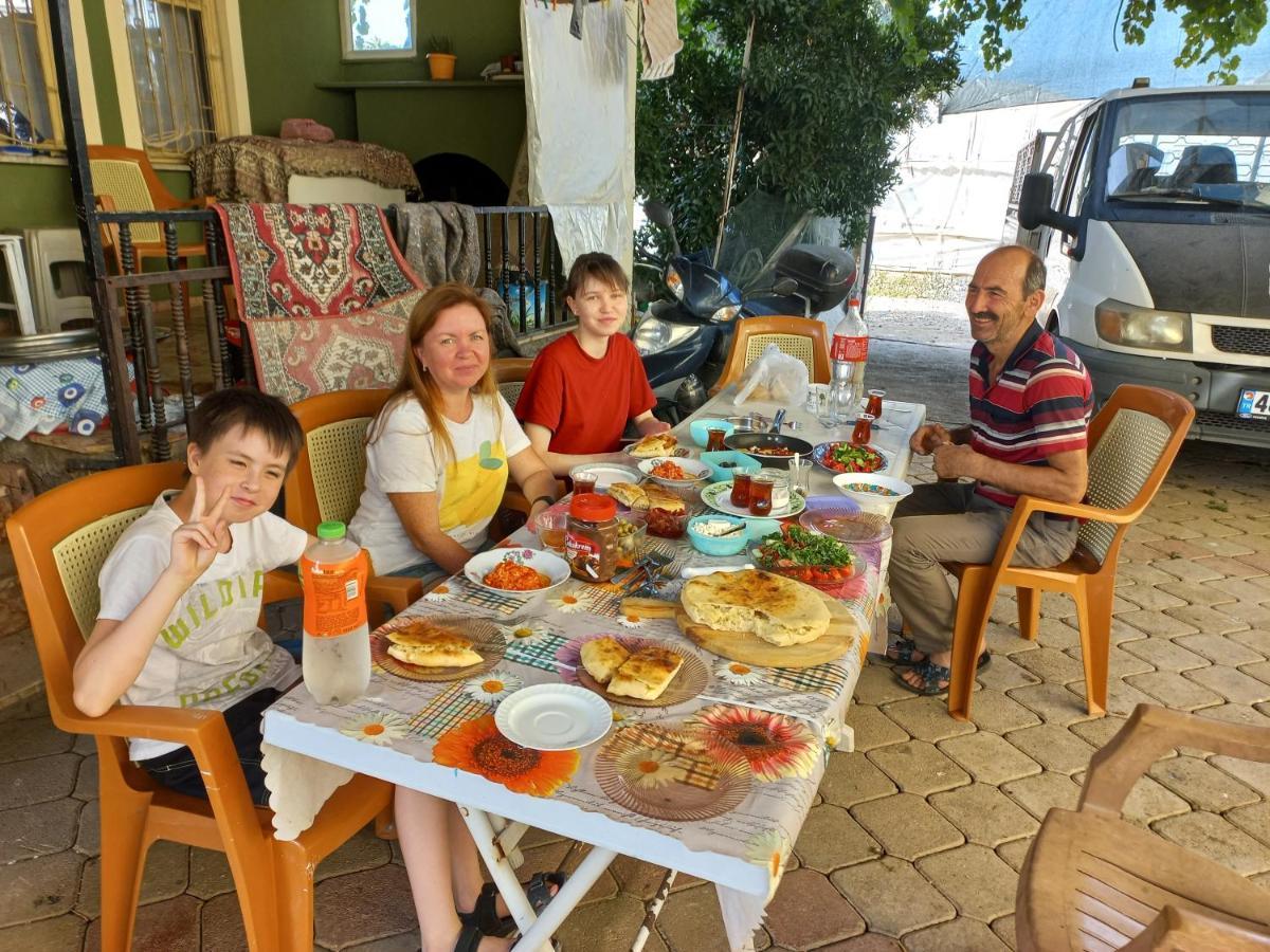 Adventurous Local Hostel Fethiye Eksteriør billede