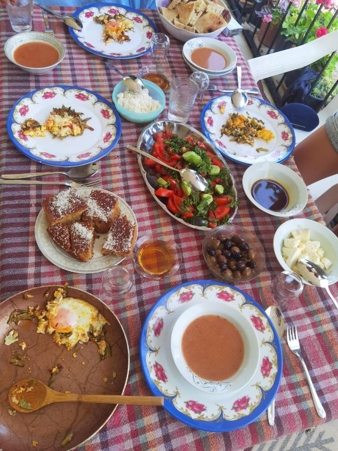 Adventurous Local Hostel Fethiye Eksteriør billede