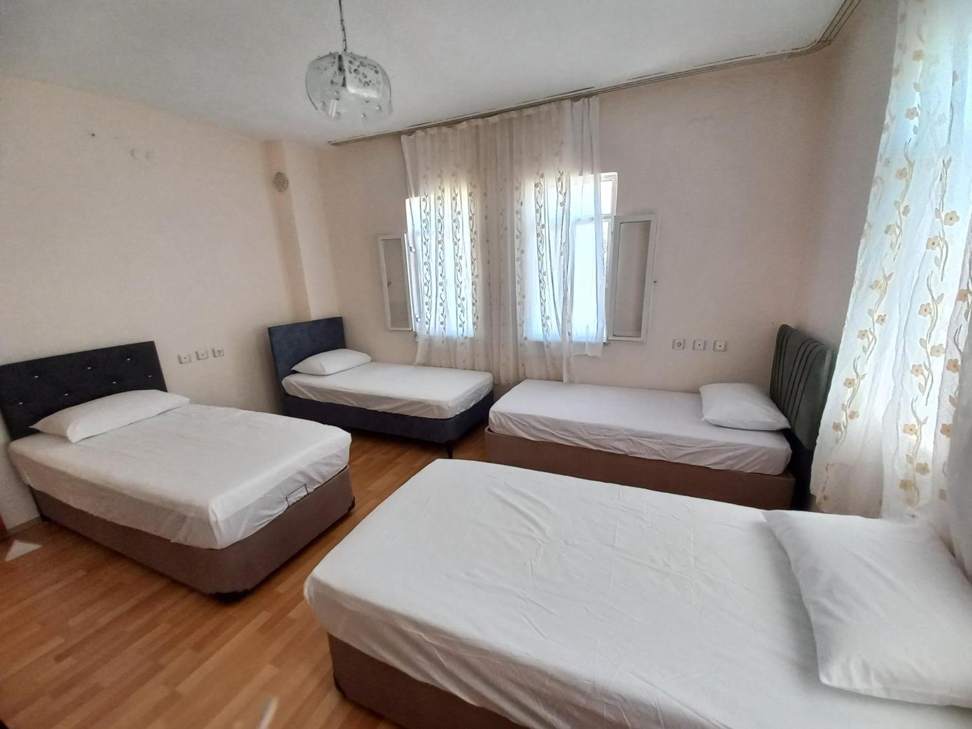 Adventurous Local Hostel Fethiye Eksteriør billede